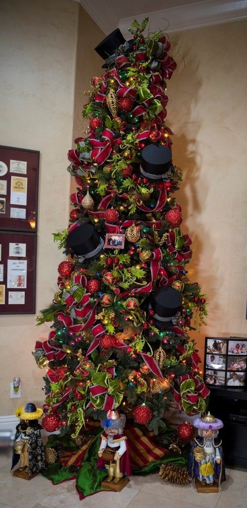 Top Hat Christmas Tree